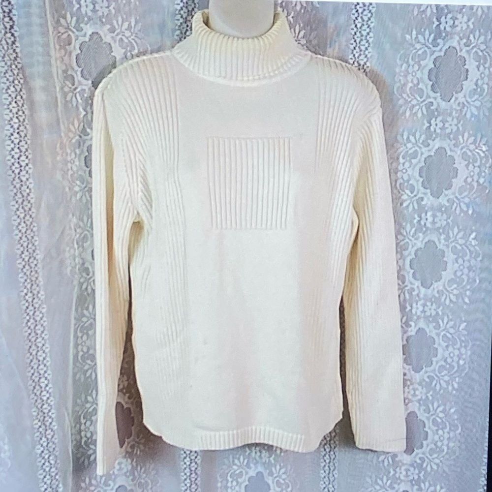 JONES WEAR Cozy Women's Cream Turtleneck Sweater Size XL
